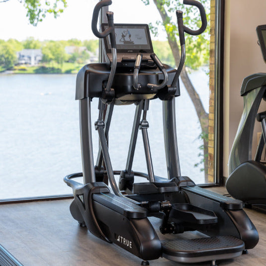 True Fitness Emerge II Spectrum Commercial Elliptical