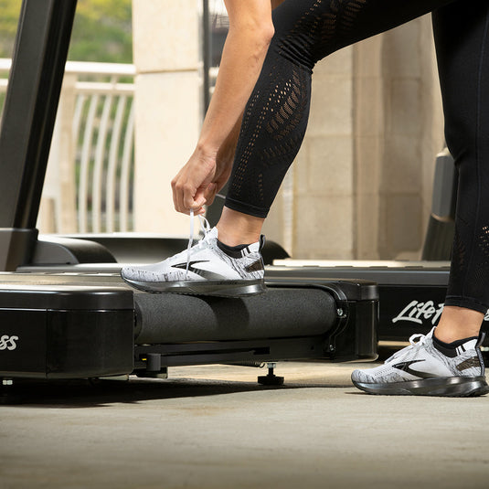 Life Fitness Club Series+ SE4 Treadmill
