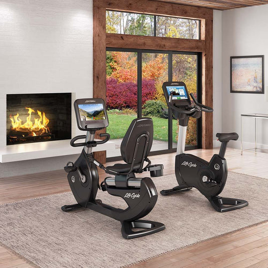 Life Fitness Platinum Club Series Upright Lifecycle Exercise Bike- Outlet